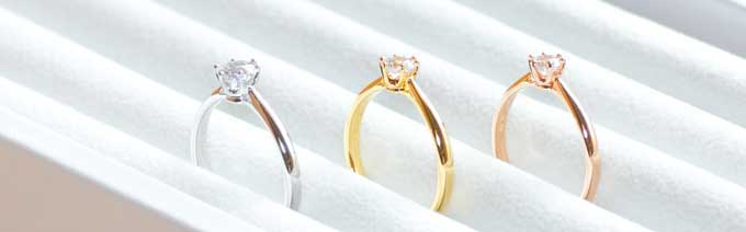 婚約指輪の素材の違い