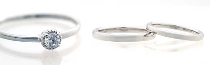 ダイヤモンドとリングを選ぶ婚約指輪