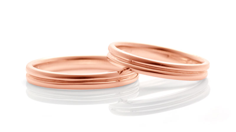 2本の輪を重ねたデザインの8結婚指輪オリーブ （ピンク）